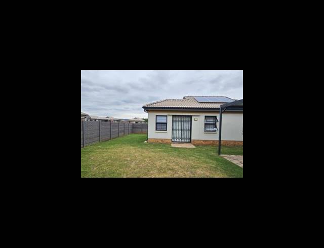 3 BEDROOM PROPERTY TO RENT IN LOTUS GARDENS